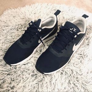 Nike Air Max Tavas Sneakers sz 12